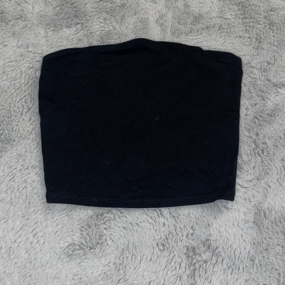 Black cropped tube top